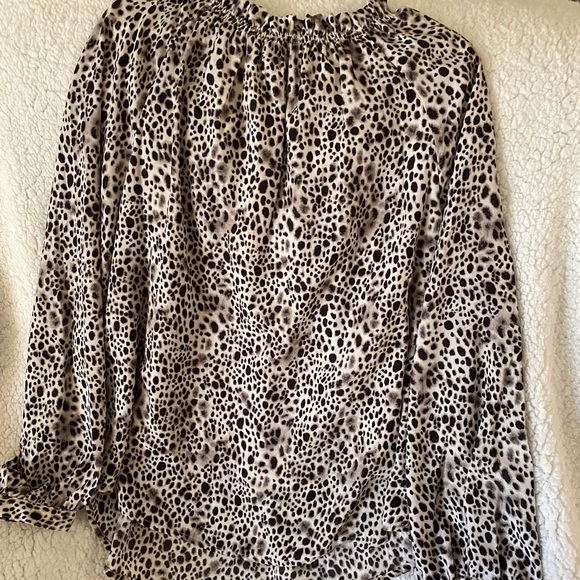 Blouse - Picture 2 of 3